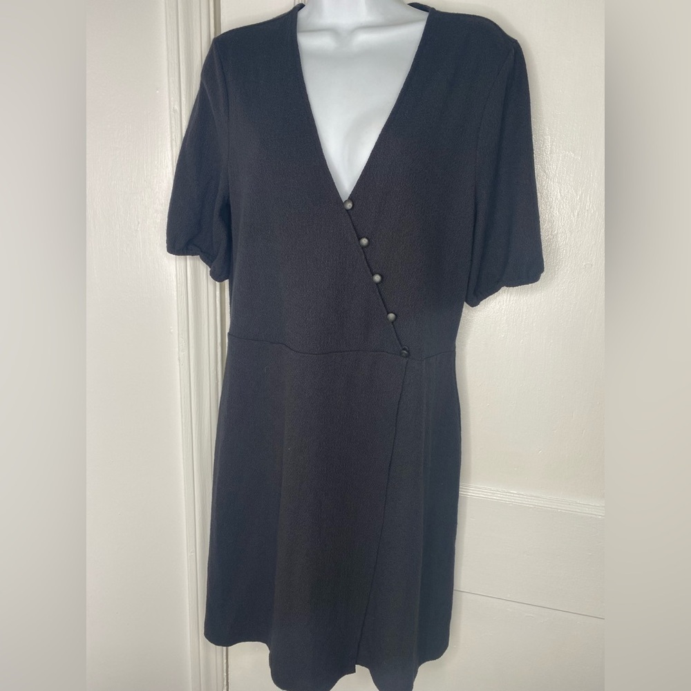 MADEWELL Cross Front Button Black V-Neck Dress